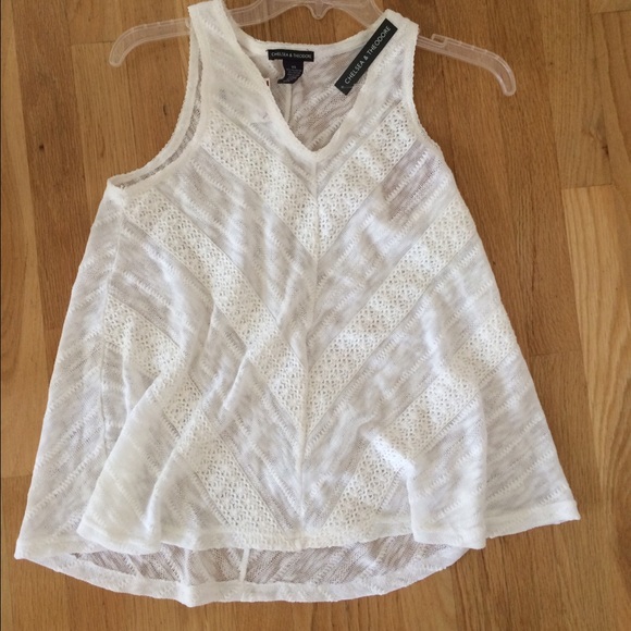 Chelsea and Theodore White top - Picture 2 of 2