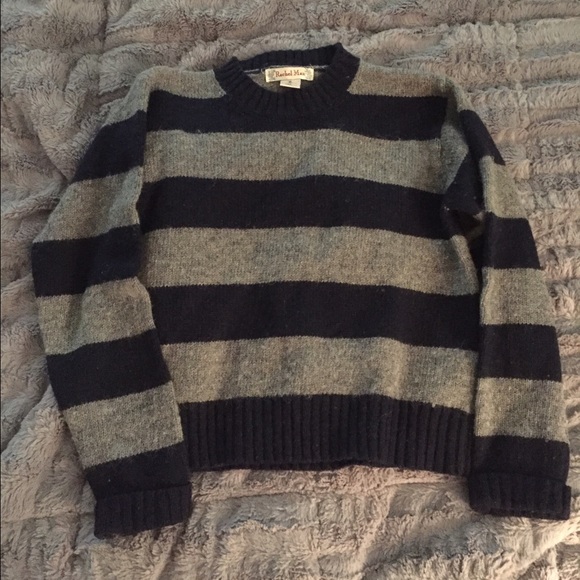 Adorable & warm sweater