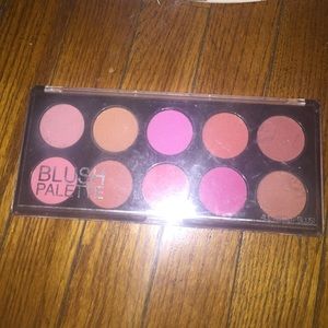 Rue 21 blush palette