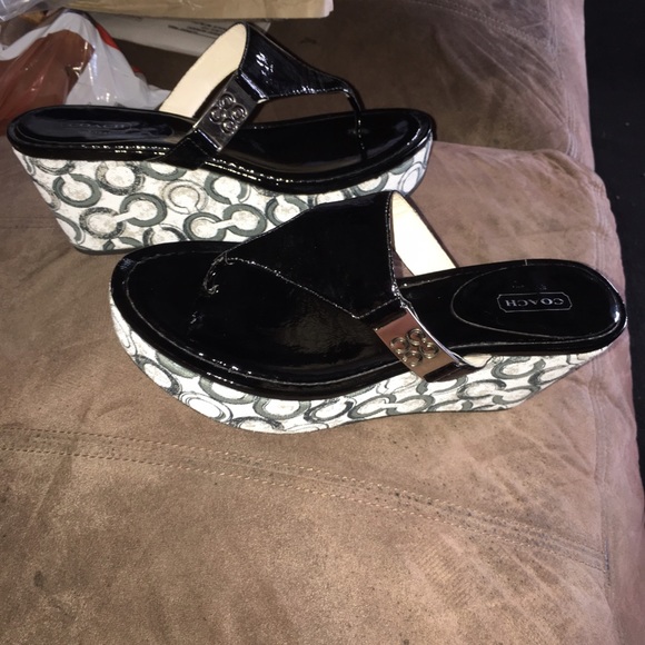 ❌❌SOLD❌❌ Authentic coach wedges - Picture 2 of 4