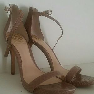 (New) Vince Camuto Frenchie ( 7.5)