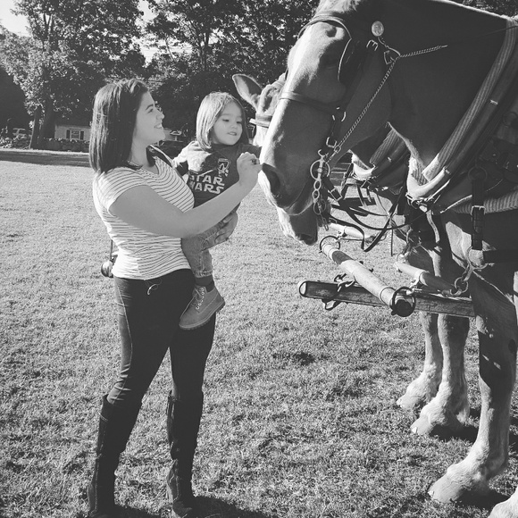 Meet your Posher, Jocelyn - Picture 4 of 7