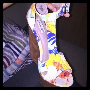 Steve madden wedges : wore twice