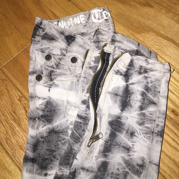 High rise acid wash distressed skinny jeans - Picture 4 of 4