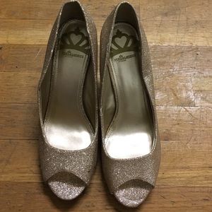 Fergalicious by Fergie pump size 8