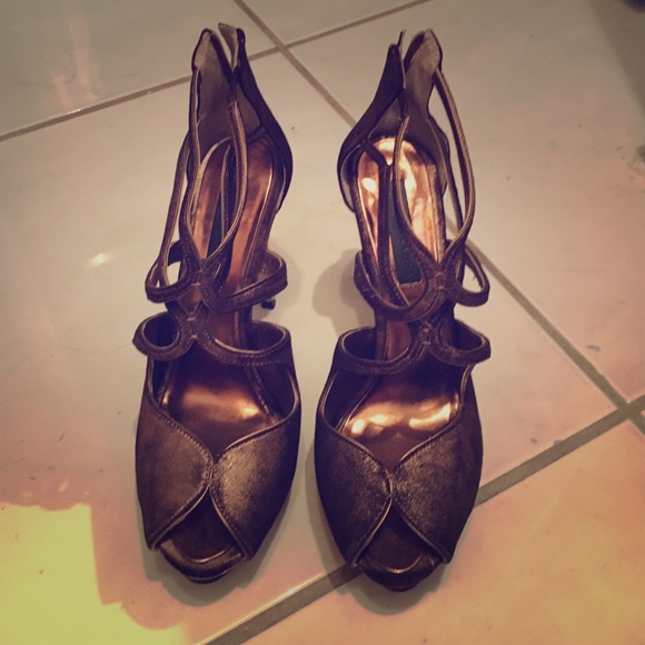 Bcbg bronze heels