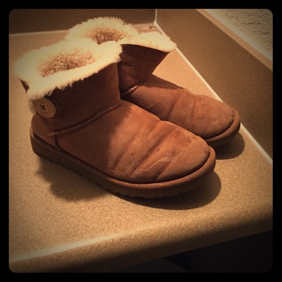 Bailey button Uggs