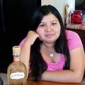 Meet your Posher, Yamileth