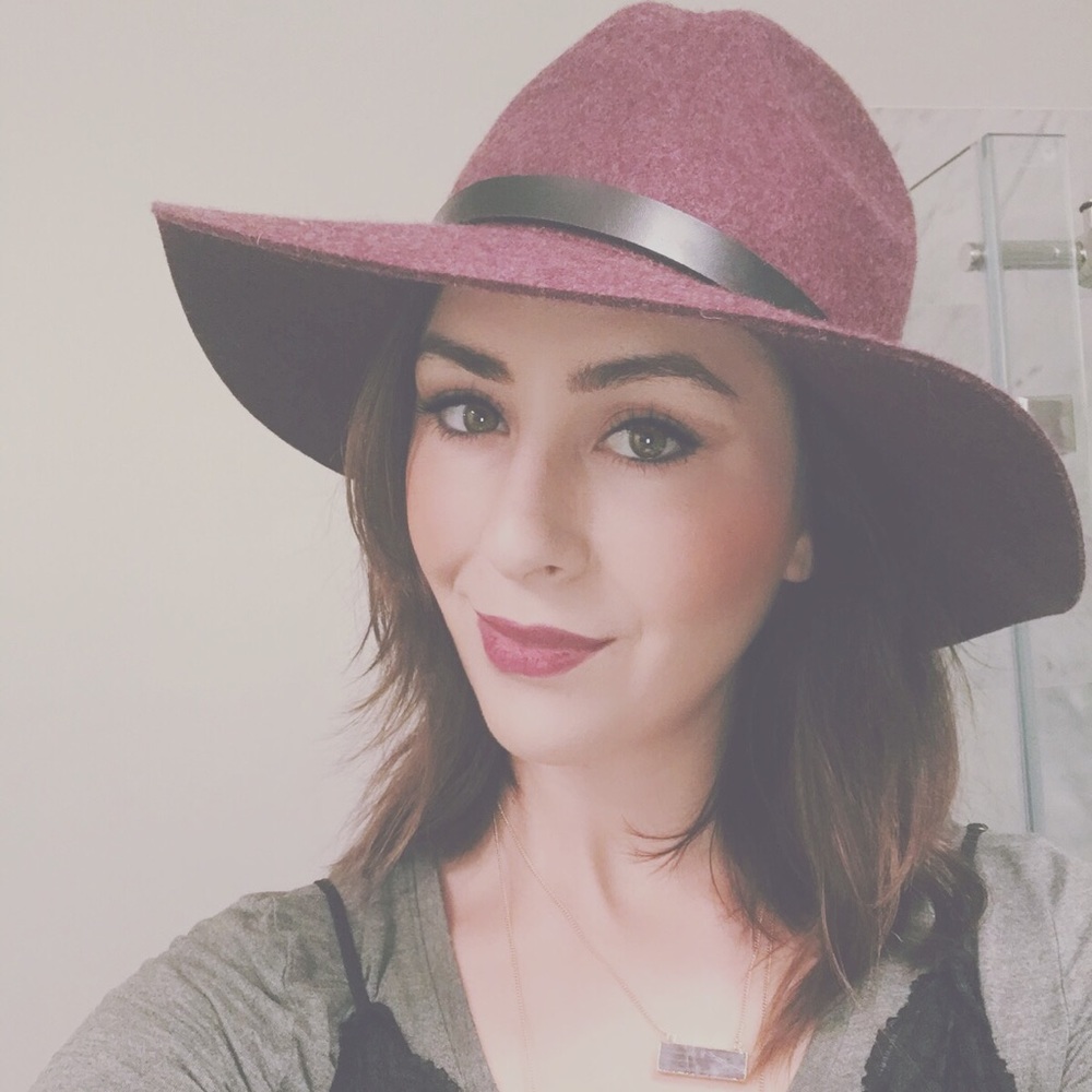 Meet your Posher, Emily