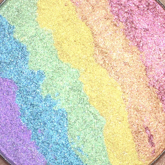 Other - 1 Rainbow Highlighter 🌈💘 Medium size