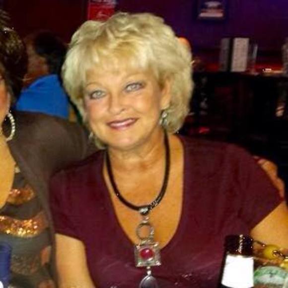 Meet your Posher, Beverly