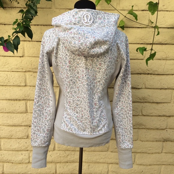 🎉SOLD🎉 Lululemon SeaWheeze Scuba Hoodie - Picture 3 of 4