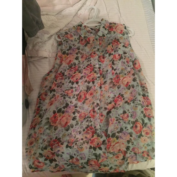 Sleeveless floral blouse