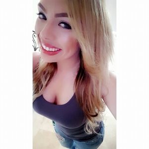 Meet your Posher, Brooke