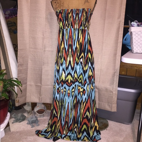 Nicole Miller Dresses & Skirts - NWOT Nicole Miller maxi dress