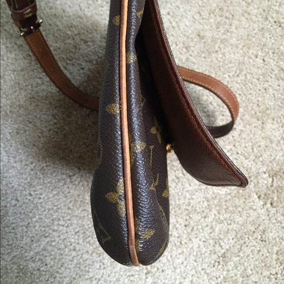 Louis Vuitton Bags - Louis Vuitton flap shoulder purse (Musette Tango) Louis Vuitton Bags - Louis Vuitton flap shoulder purse (Musette Tango)