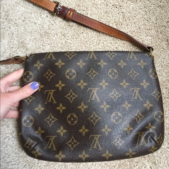 Louis Vuitton Bags - Louis Vuitton flap shoulder purse (Musette Tango) Louis Vuitton Bags - Louis Vuitton flap shoulder purse (Musette Tango)