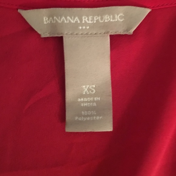 Red sleeveless blouse - Picture 3 of 3