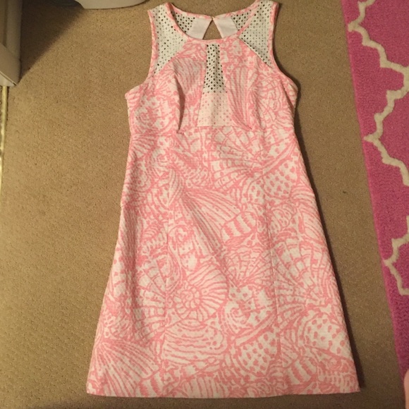 Lilly Pulitzer Dresses & Skirts - LILLY DRESS WORN 2x