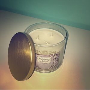 White Barn Mahogany Teakwood