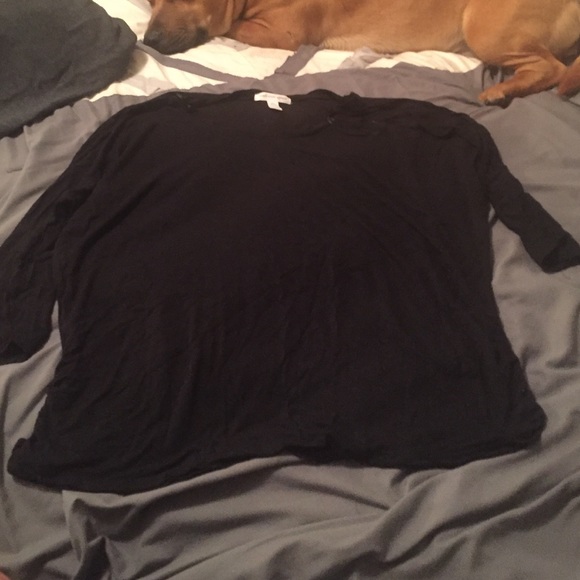 Quarter sleeve shirt