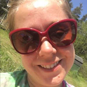 Meet your Posher, Nikki