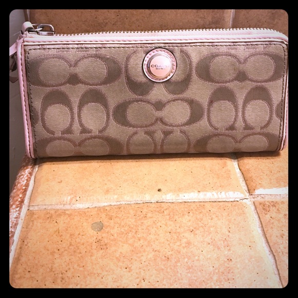 Authentic Coach Wallet