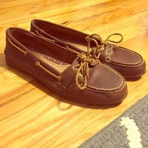 brown sperry top siders