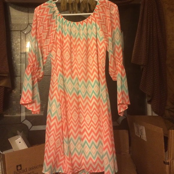 Peach and blue chevron print dress - Picture 1 of 3