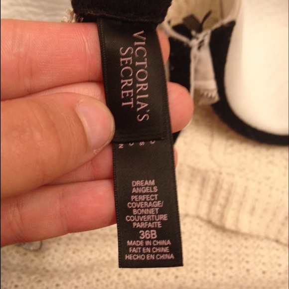 Victoria's Secret Bra - Picture 4 of 4