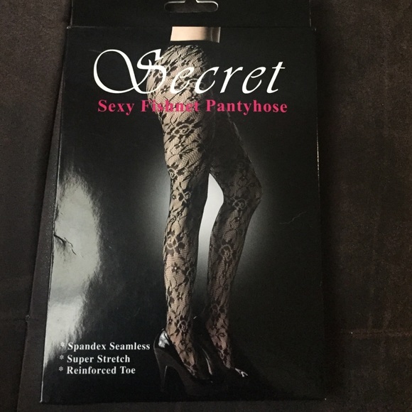 Secret Accessories - Sexy fishnet pantyhose