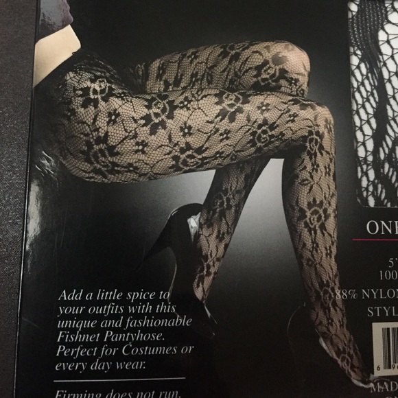 Sexy fishnet pantyhose - Picture 2 of 3