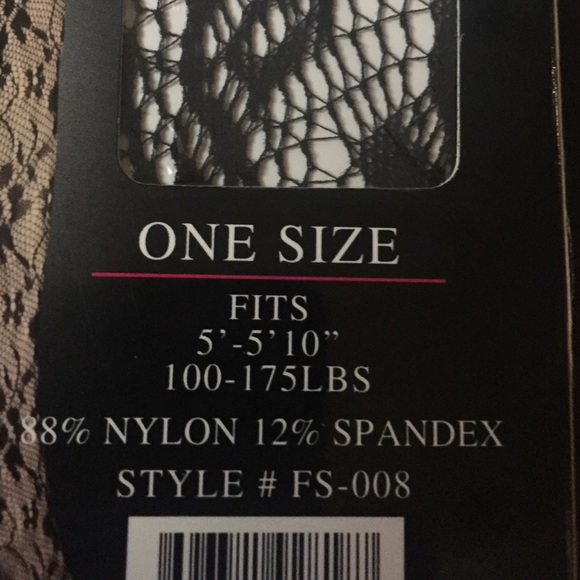 Sexy fishnet pantyhose - Picture 3 of 3