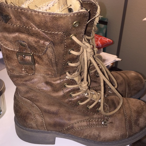 Roxy Shoes - Roxy Brown Combat Boots