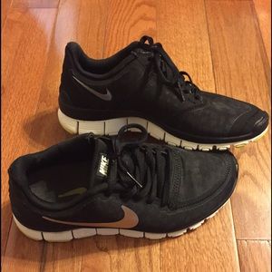 Womens Nike 5.0