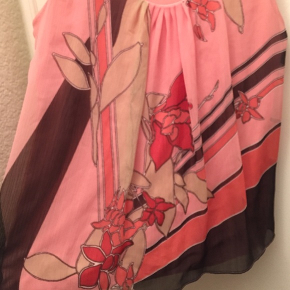 Women’s Peach Floral Tank Size L - Picture 2 of 3