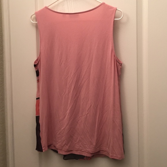 Women’s Peach Floral Tank Size L - Picture 3 of 3