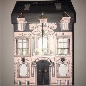Too Faced Le Grand Chateau