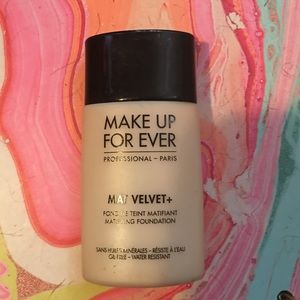 Make up forever matte velvet plus