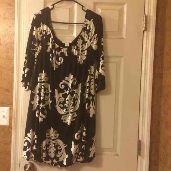 White House black market bubble dress