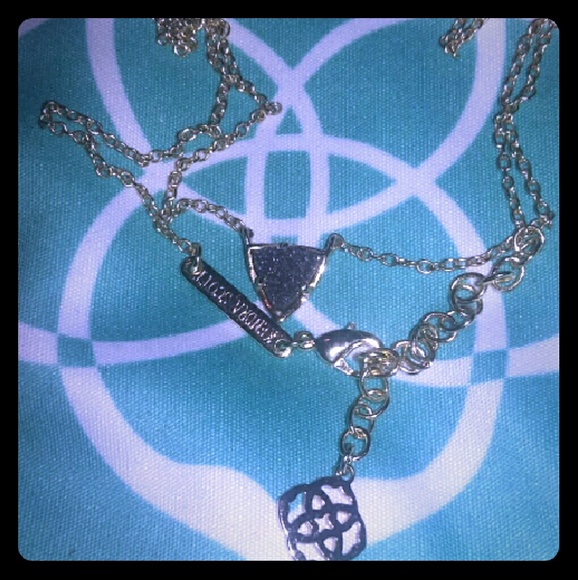 Kendra Scott Perry Necklace