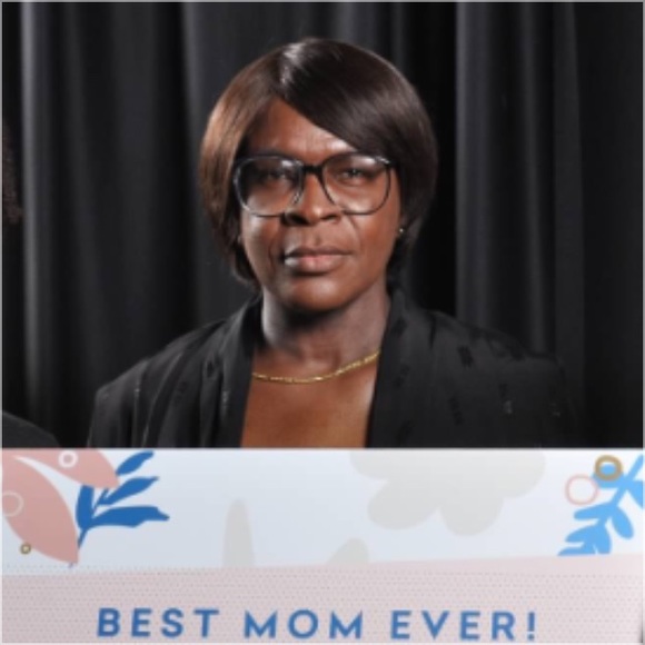 Meet your Posher, Ernestine
