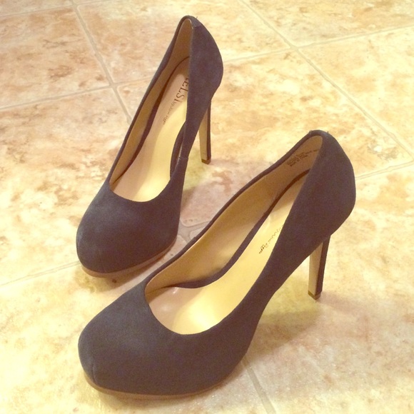 👠🚨Kelsi by Kelsi Dagger Platform Pump👠🚨