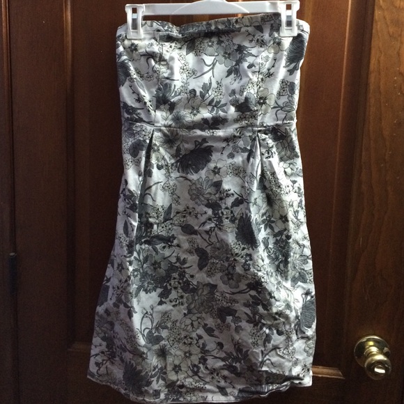 Floral strapless dress - Picture 1 of 3
