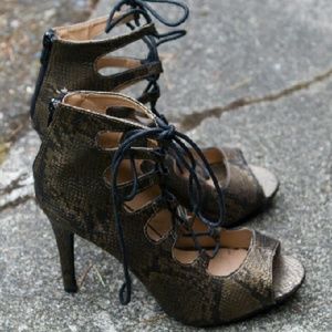 Arden B Size 10 Snakeskin Stiletto Heels