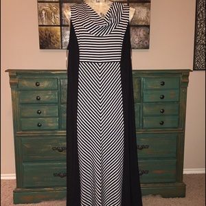 Roz&Ali Maxi Dress