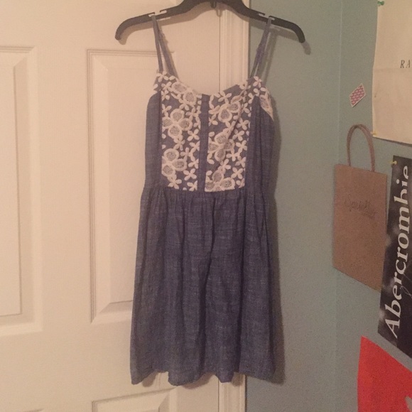 Lace blue short dress