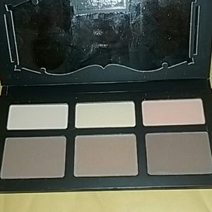 Kat von d shade and light