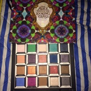 Urban Decay Alice palette