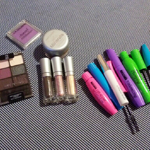 🚫SOLD🚫 Wet n wild n others bundle